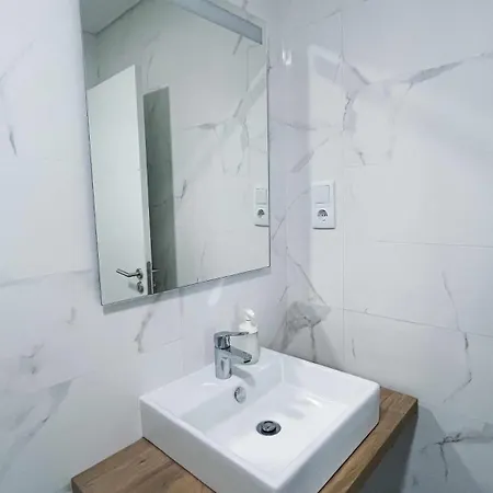 Apolo71 Alojamentos * Braganca